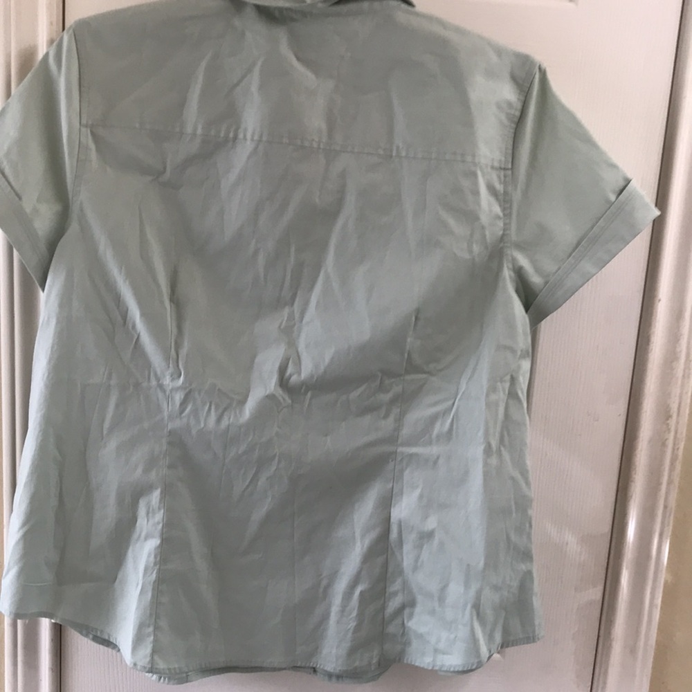 Liz Claiborne short sleeve shirt. NWOT - Picture 3 of 6